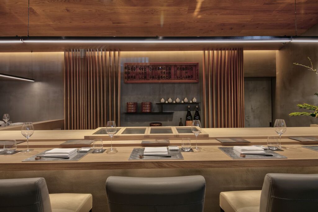 "The Best Buffet Restaurants Near You: Satisfy Your Cravings with a Wide Variety of Dishes"