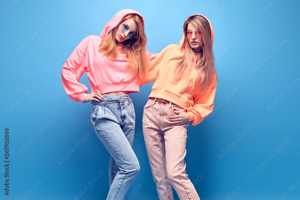 Vintage Vibes How to Incorporate Retro Hoodies into Your Modern Wardrobe