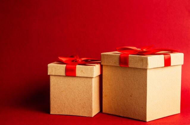 The Convenience of Online Shopping and Netflix Gift Cards