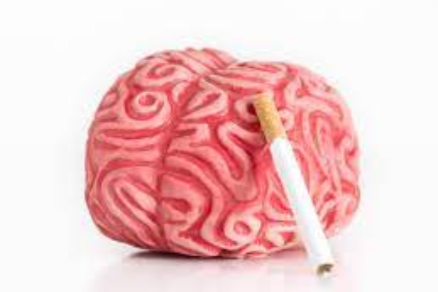 How smoking affects brain function and health