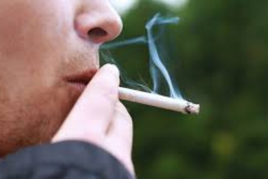 Smoking and the Risk of Dementia
