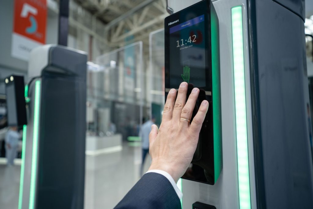 biometrics at airports