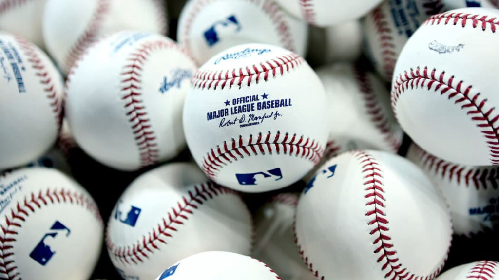 how many ball are used in a mlb game