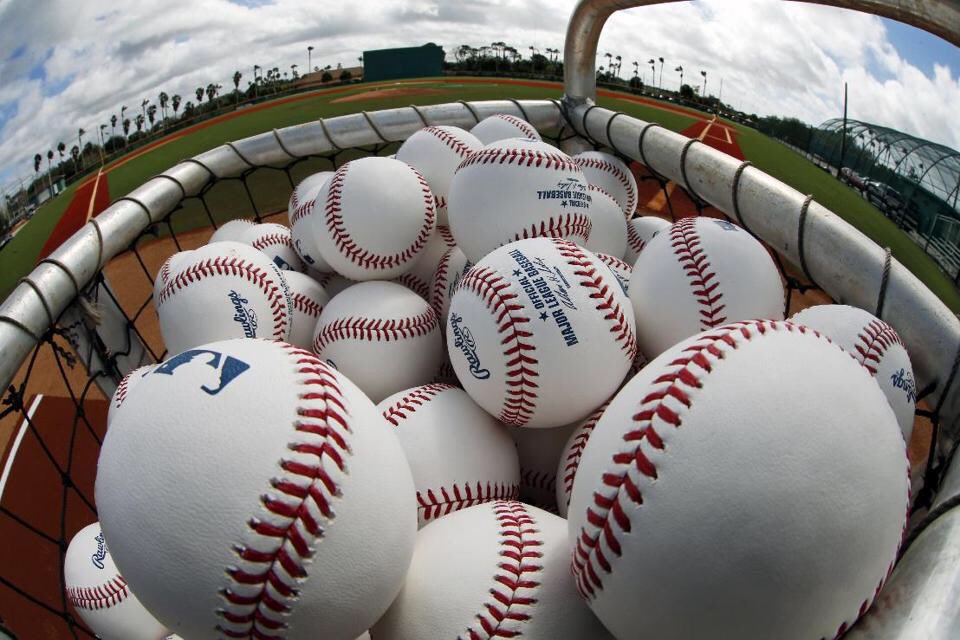 how many home baseball games in a season