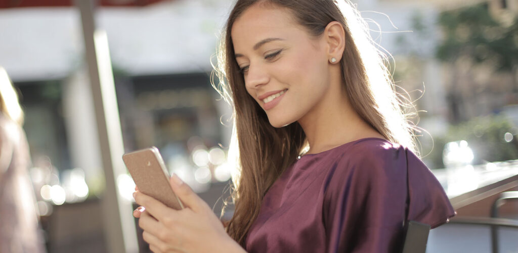 Email Marketing: Crafting Effective Campaigns to Nurture and Convert Leads"